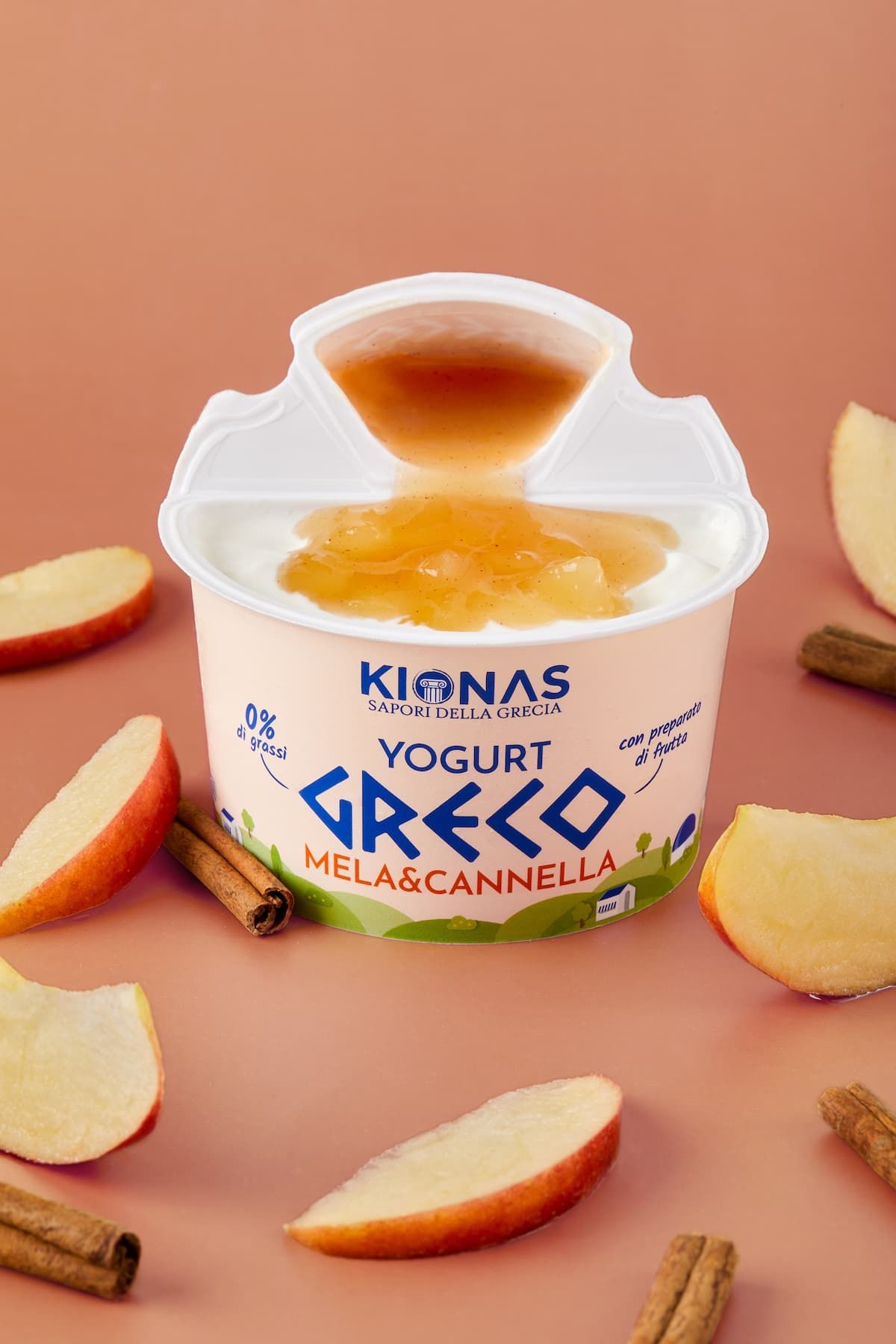Yogurt Greco Mela e Cannella Split Cup Kionas - Un gusto caldo e avvolgente