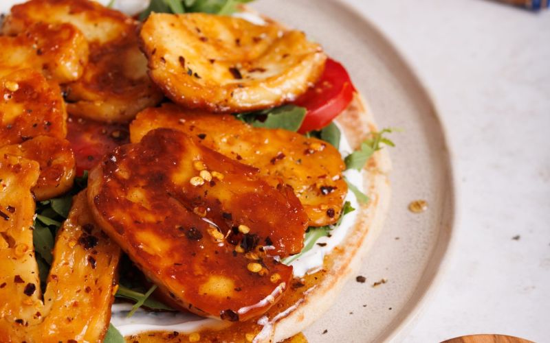 Halloumi miele e peperoncino