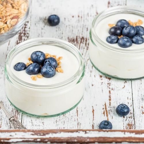 Yogurt greco, ricco di proteine, cremoso e perfetto per ogni piatto.