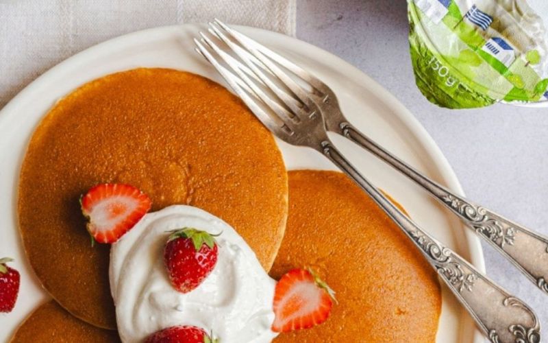 Pancake yogurt e fragole