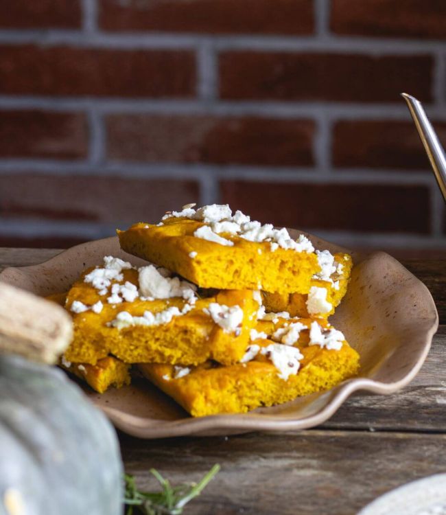 Focaccia di zucca e feta