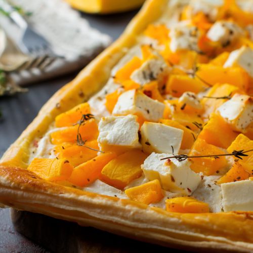 Torta salata con cubetti di feta kionas e zucca