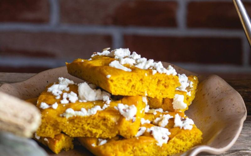 Focaccia di zucca e feta