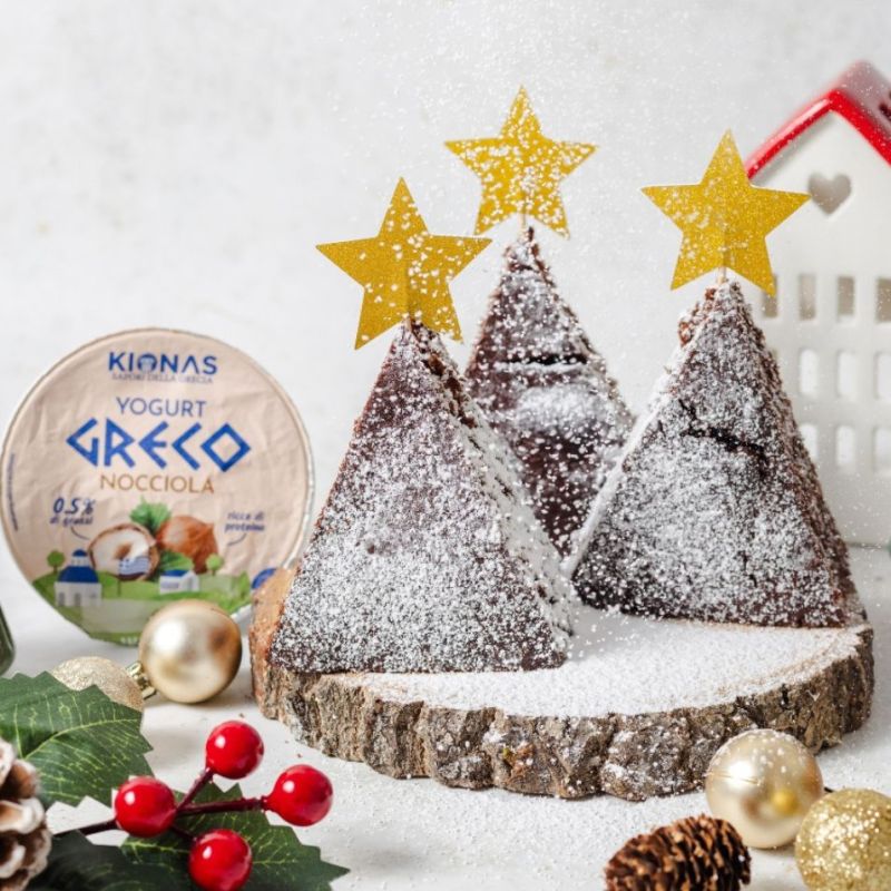 Torta Natalizia con yogurt greco alla nocciola