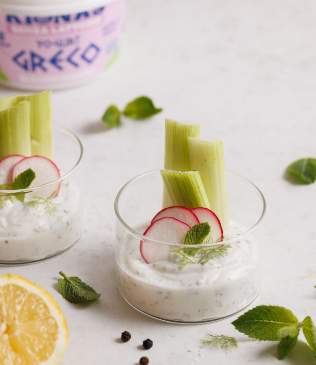 Apetizer con Yogurt alle erbe e limone