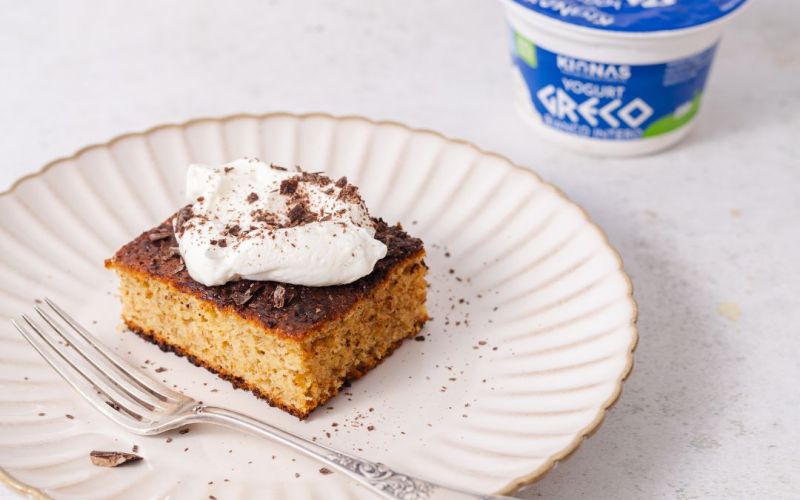 Torta con yogurt greco senza burro