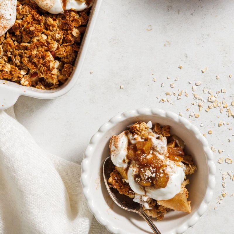 Crumble autunnale alle mele con yogurt greco