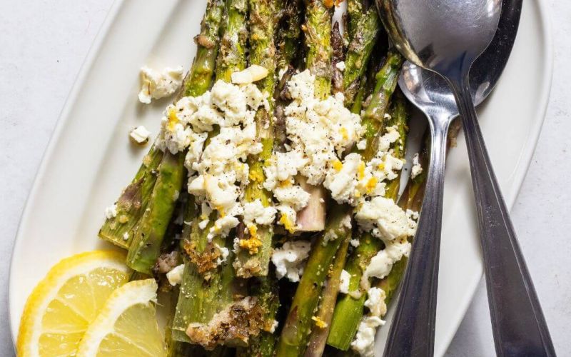 Asparagi al limone con feta