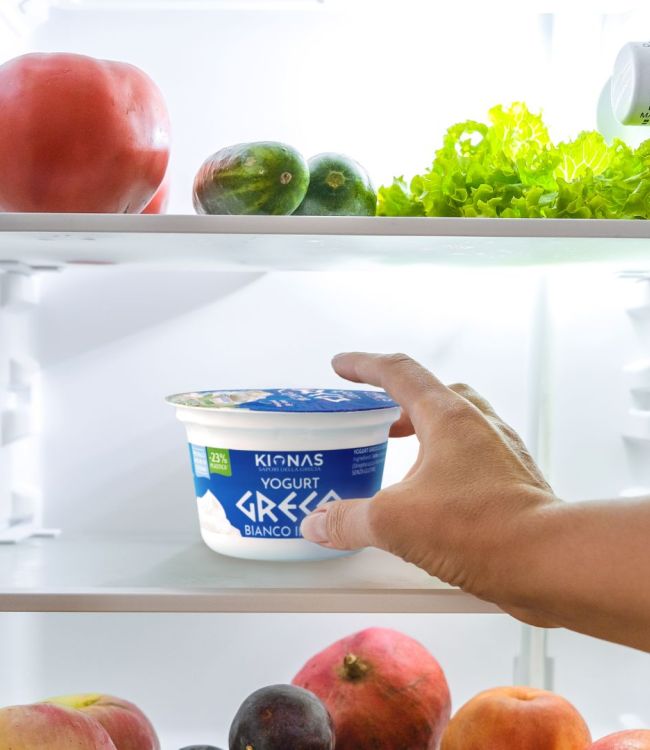 Yogurt greco aperto quanto dura in frigo i consigli di Kionas per una buona conservazione