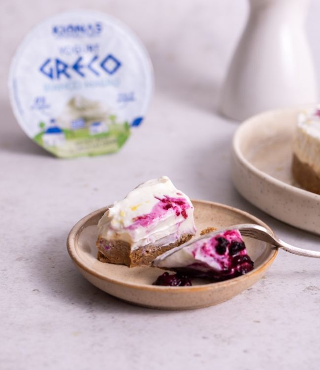 Cheesecake monoporzione con limone e frutti rossi