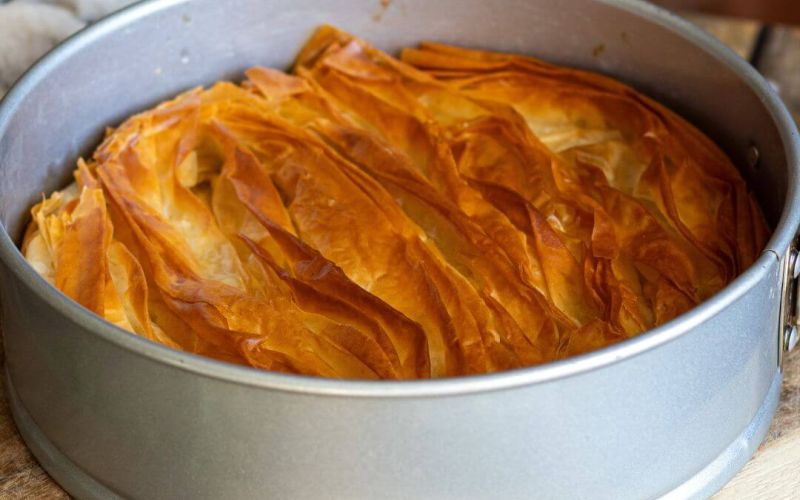 Tyropita con feta e ricotta