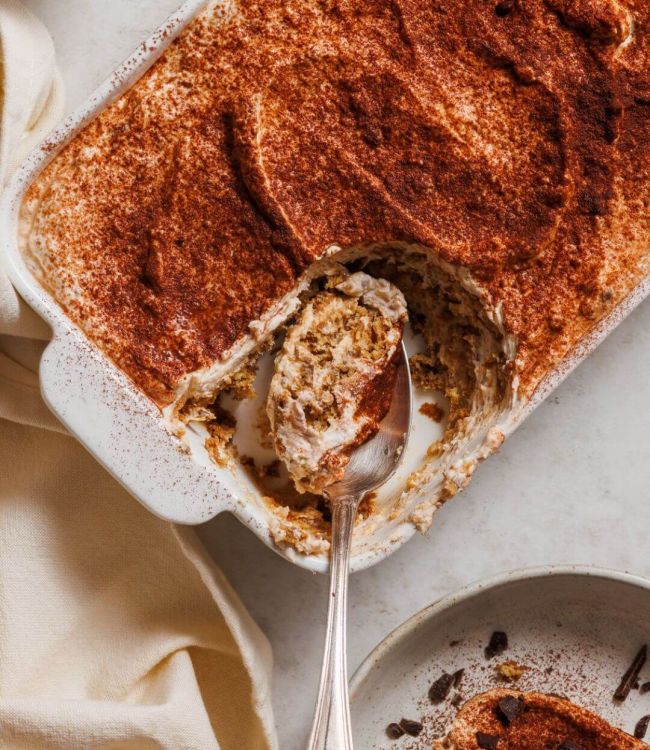 Tiramisù alla zucca con yogurt greco al caffè e cioccolato