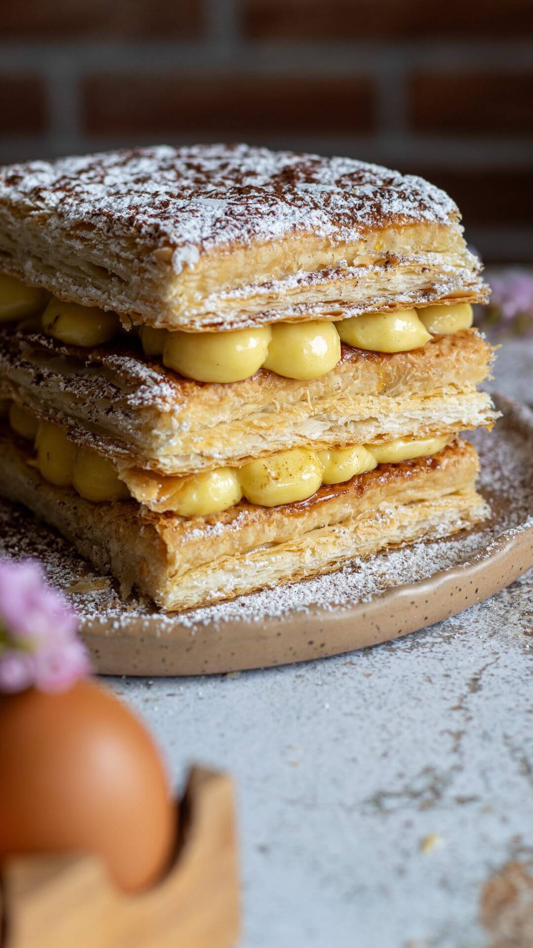 Millefoglie con crema allo zabaione e yogurt greco