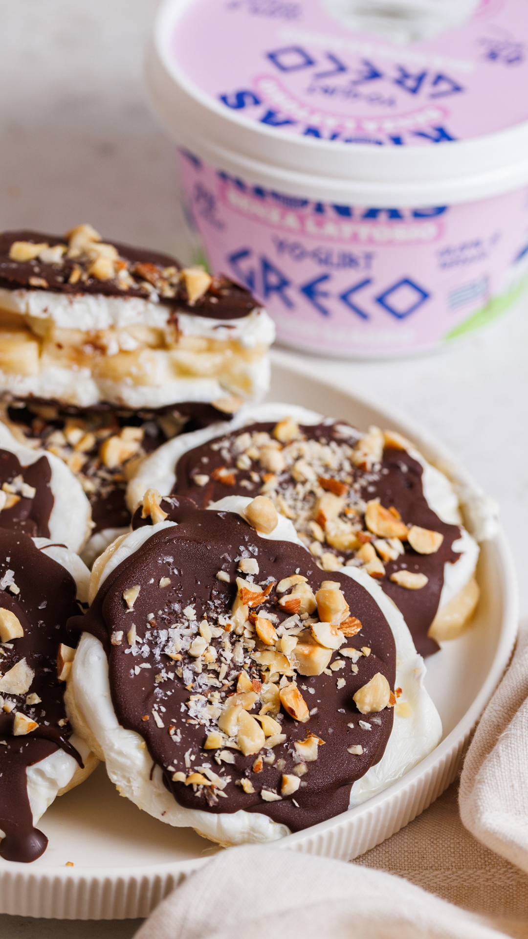 Snack banana, yogurt e cioccolato